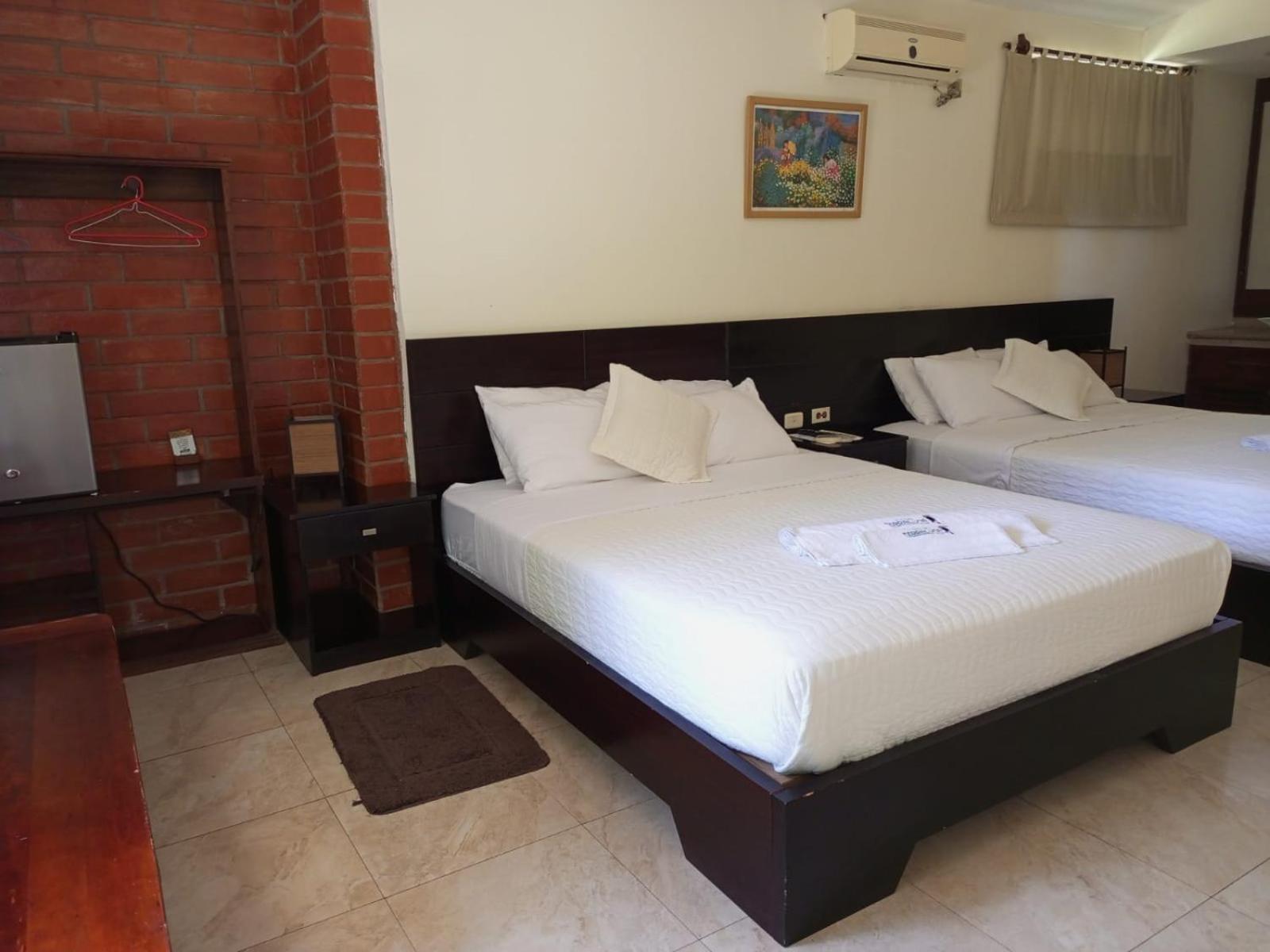 Terra Luna Lodge Тена Екстериор снимка