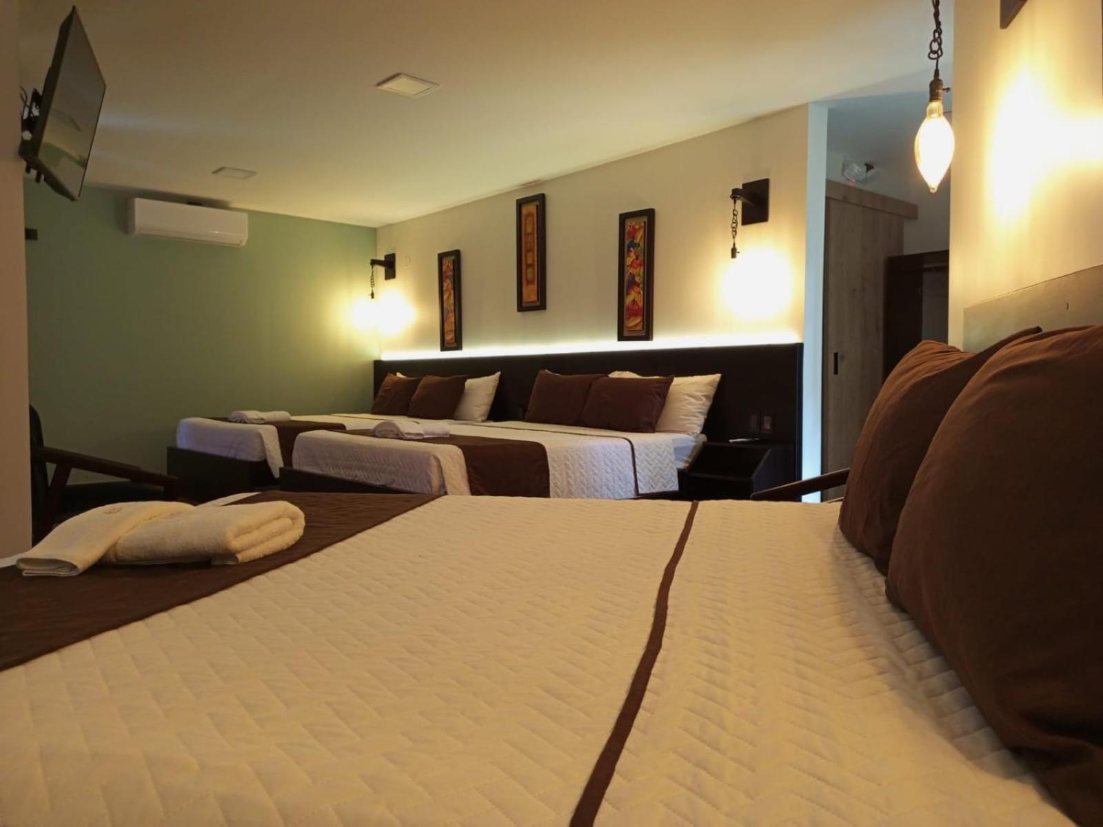 Terra Luna Lodge Тена Екстериор снимка