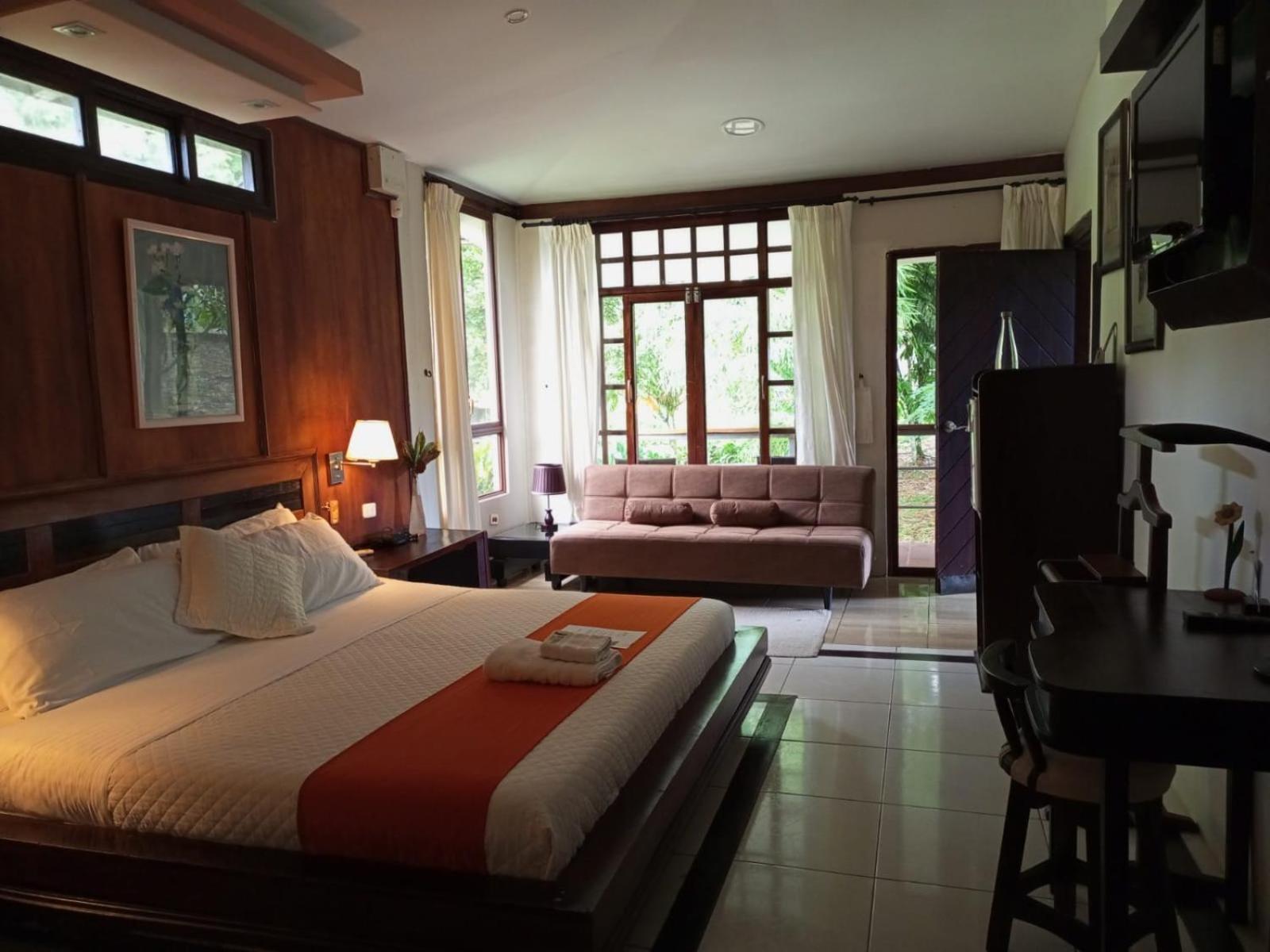 Terra Luna Lodge Тена Екстериор снимка